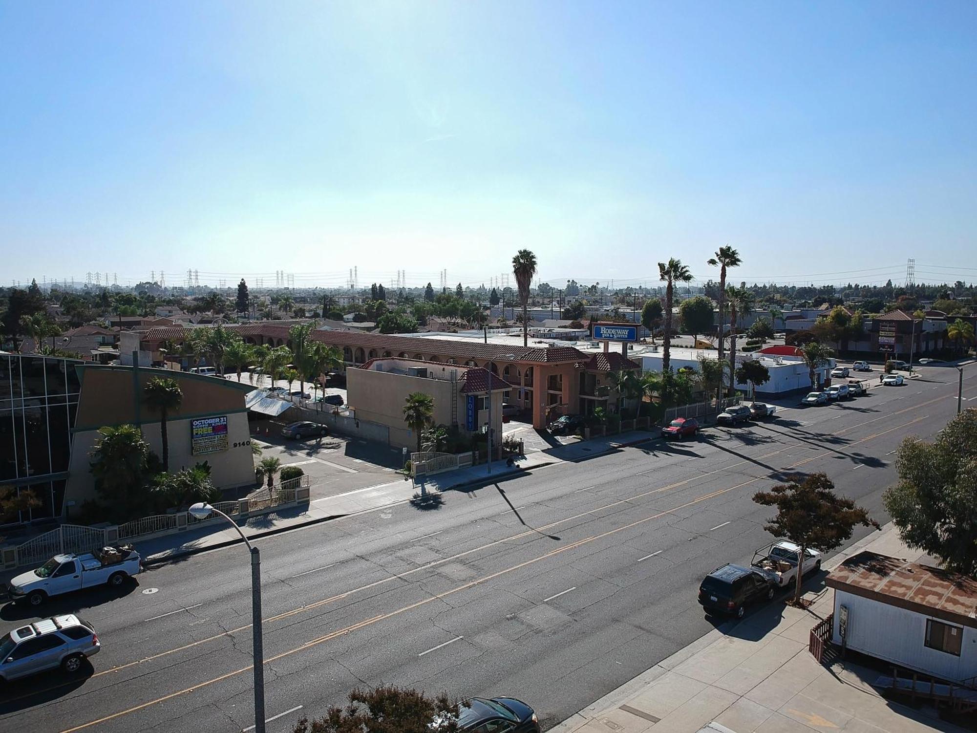 Rodeway Inn Bellflower Exterior foto